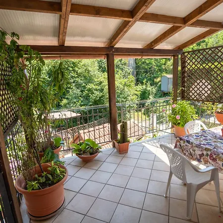 Ferienhaus Dina *